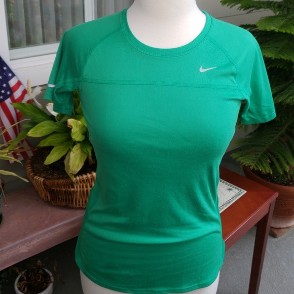 NWOT Nike Running DRI-FIT Shirt - Picture 2 of 6